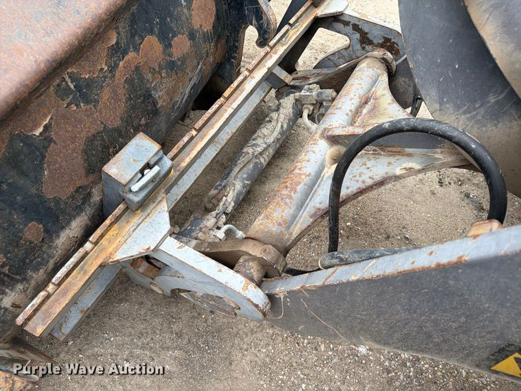 image for item EI7751 2004 Volvo L30B wheel loader