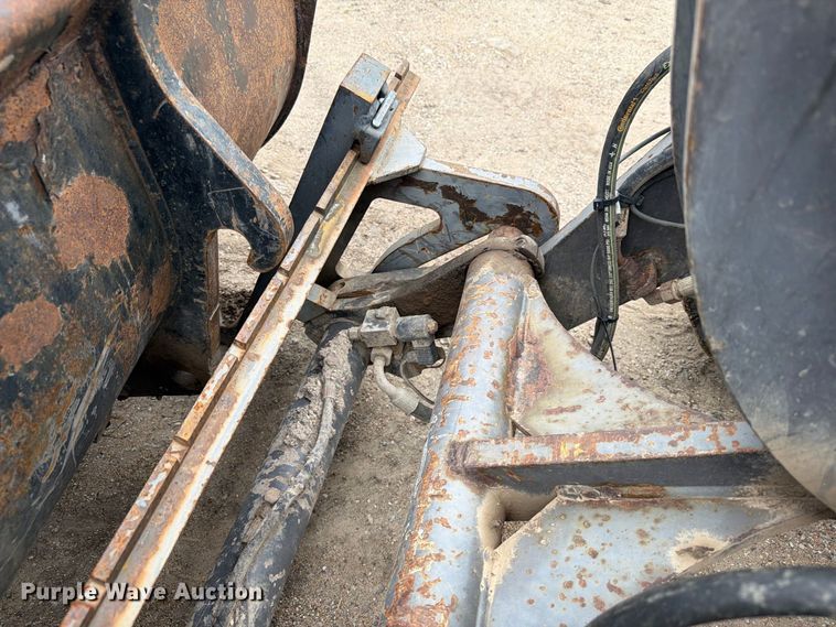 image for item EI7751 2004 Volvo L30B wheel loader
