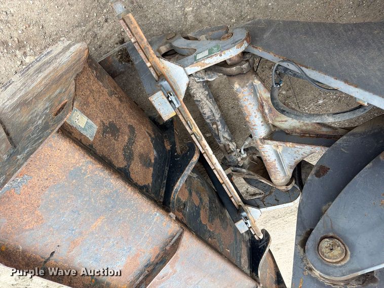 image for item EI7751 2004 Volvo L30B wheel loader