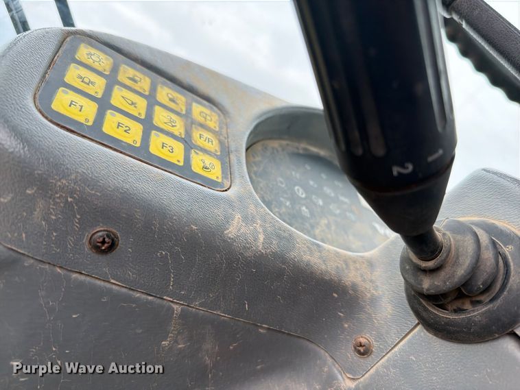 image for item EI7751 2004 Volvo L30B wheel loader