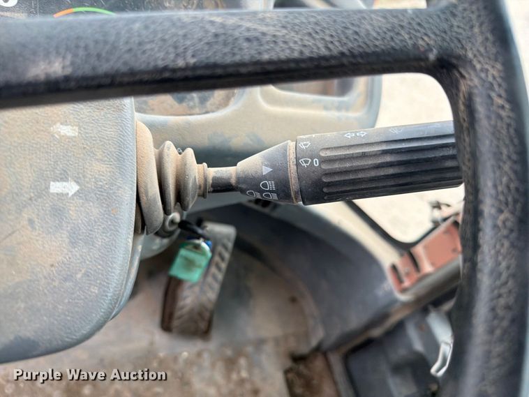 image for item EI7751 2004 Volvo L30B wheel loader
