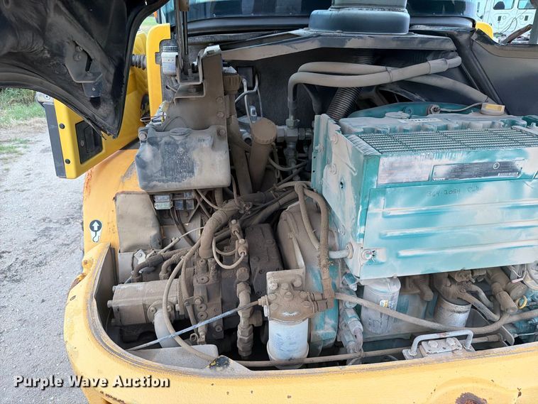 image for item EI7751 2004 Volvo L30B wheel loader