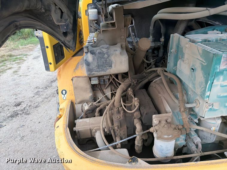 image for item EI7751 2004 Volvo L30B wheel loader