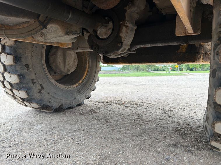 image for item EI7751 2004 Volvo L30B wheel loader
