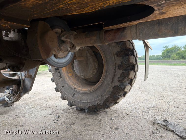 image for item EI7751 2004 Volvo L30B wheel loader