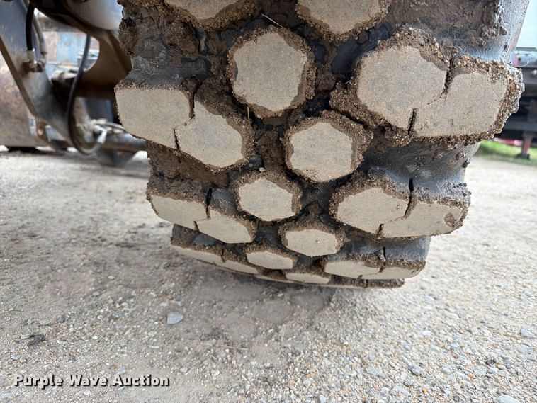 image for item EI7751 2004 Volvo L30B wheel loader