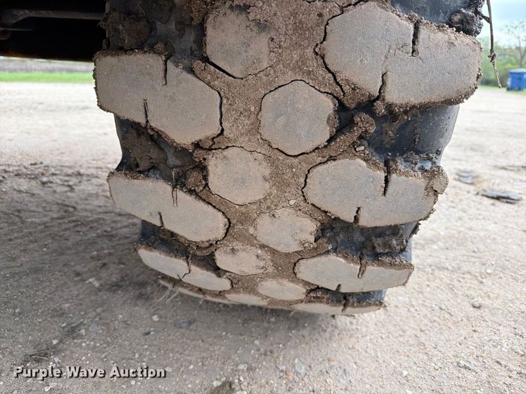 image for item EI7751 2004 Volvo L30B wheel loader