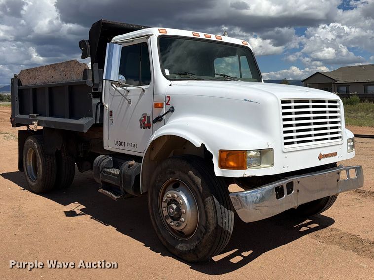 image for item EL2638 1990 International 4900 dump truck