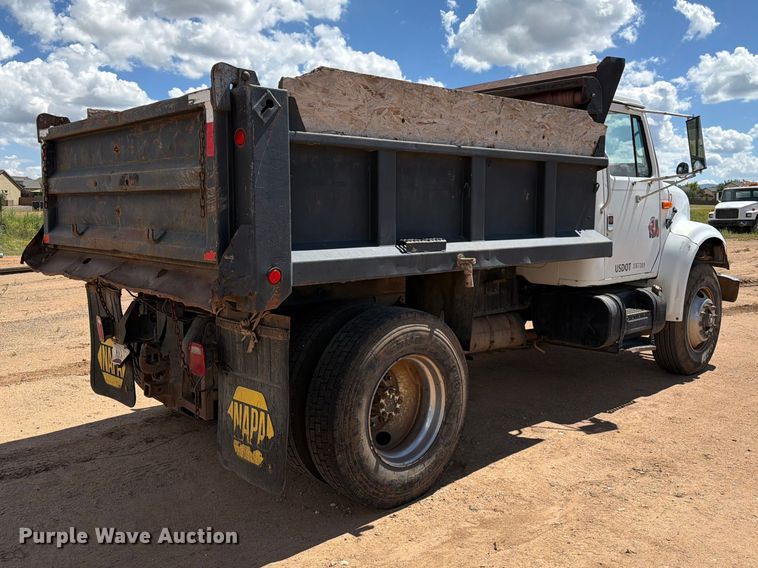 image for item EL2638 1990 International 4900 dump truck