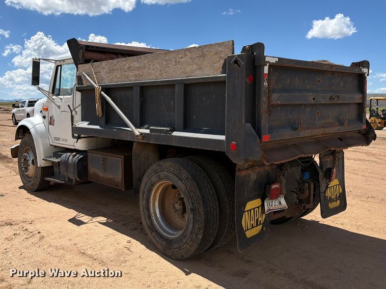 image for item EL2638 1990 International 4900 dump truck