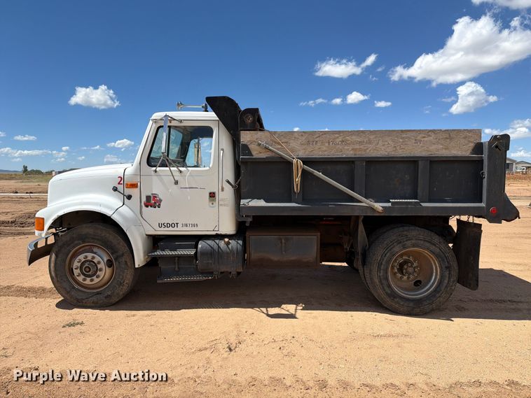 image for item EL2638 1990 International 4900 dump truck