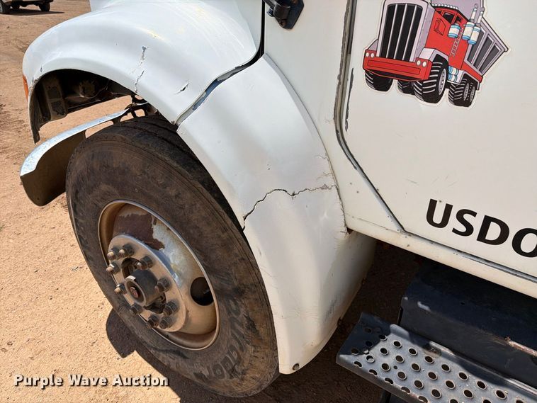 image for item EL2638 1990 International 4900 dump truck