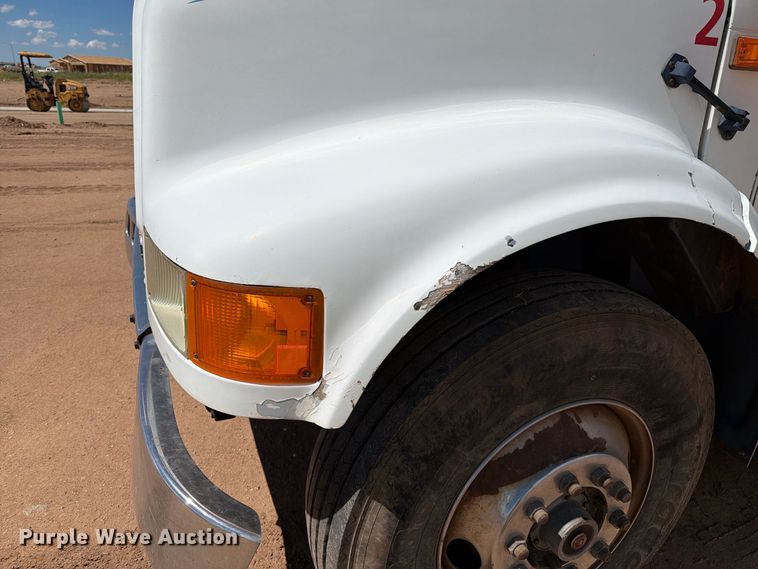 image for item EL2638 1990 International 4900 dump truck