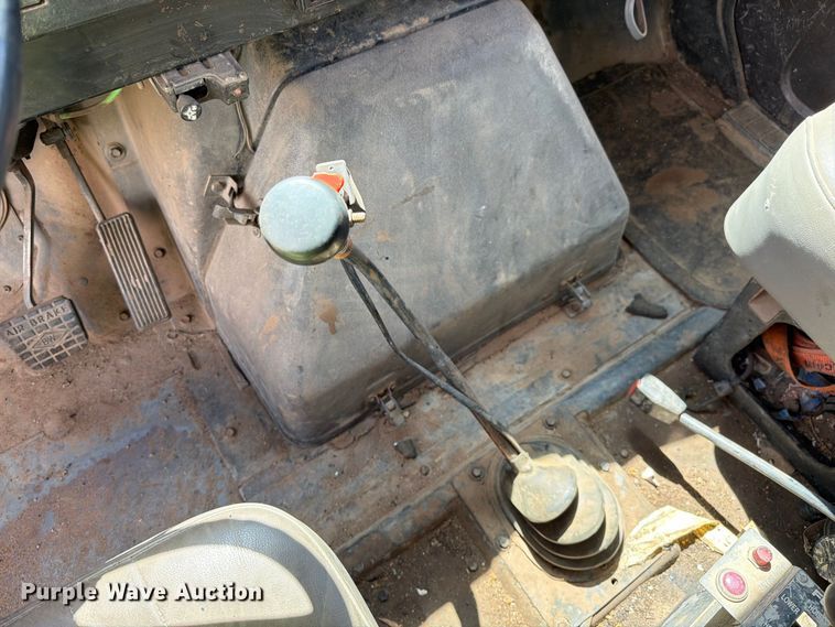 image for item EL2638 1990 International 4900 dump truck
