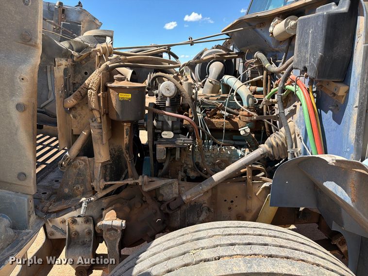image for item EL2638 1990 International 4900 dump truck