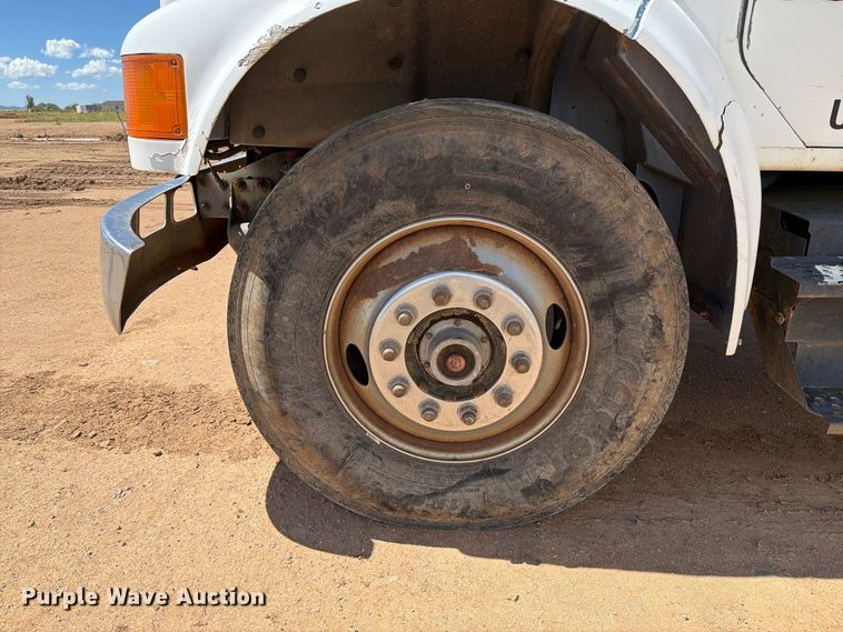 image for item EL2638 1990 International 4900 dump truck