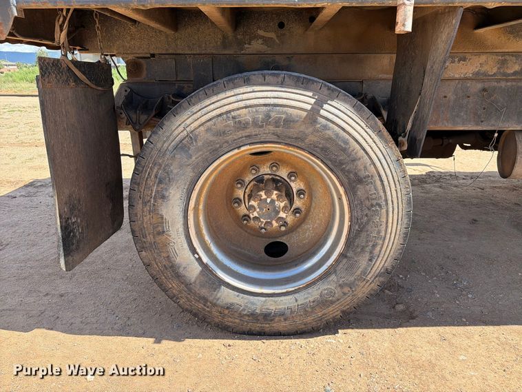 image for item EL2638 1990 International 4900 dump truck