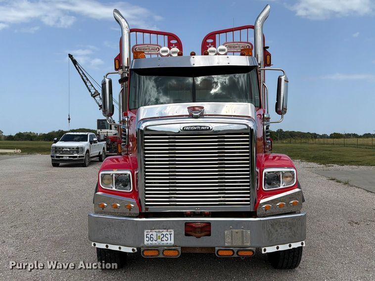 image for item EO8759 2013 Freightliner Coronado hydrovac truck