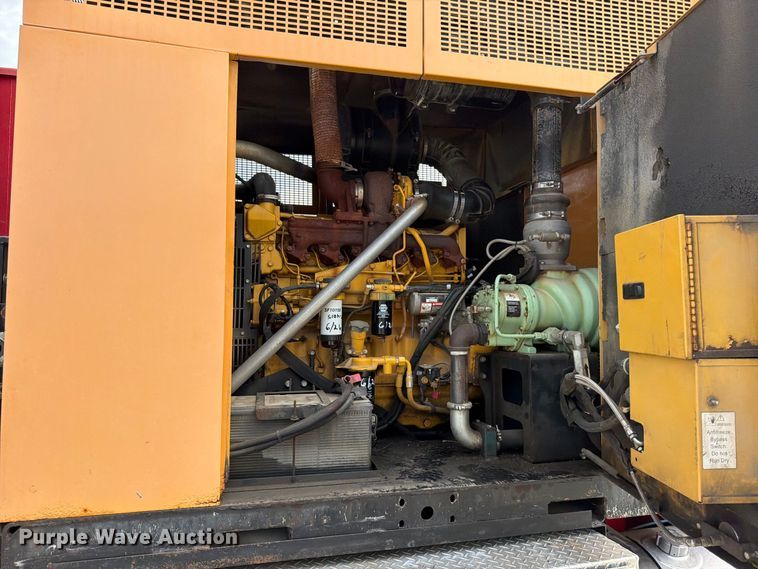 image for item EO8759 2013 Freightliner Coronado hydrovac truck