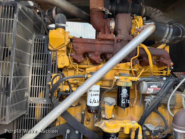 image for item EO8759 2013 Freightliner Coronado hydrovac truck