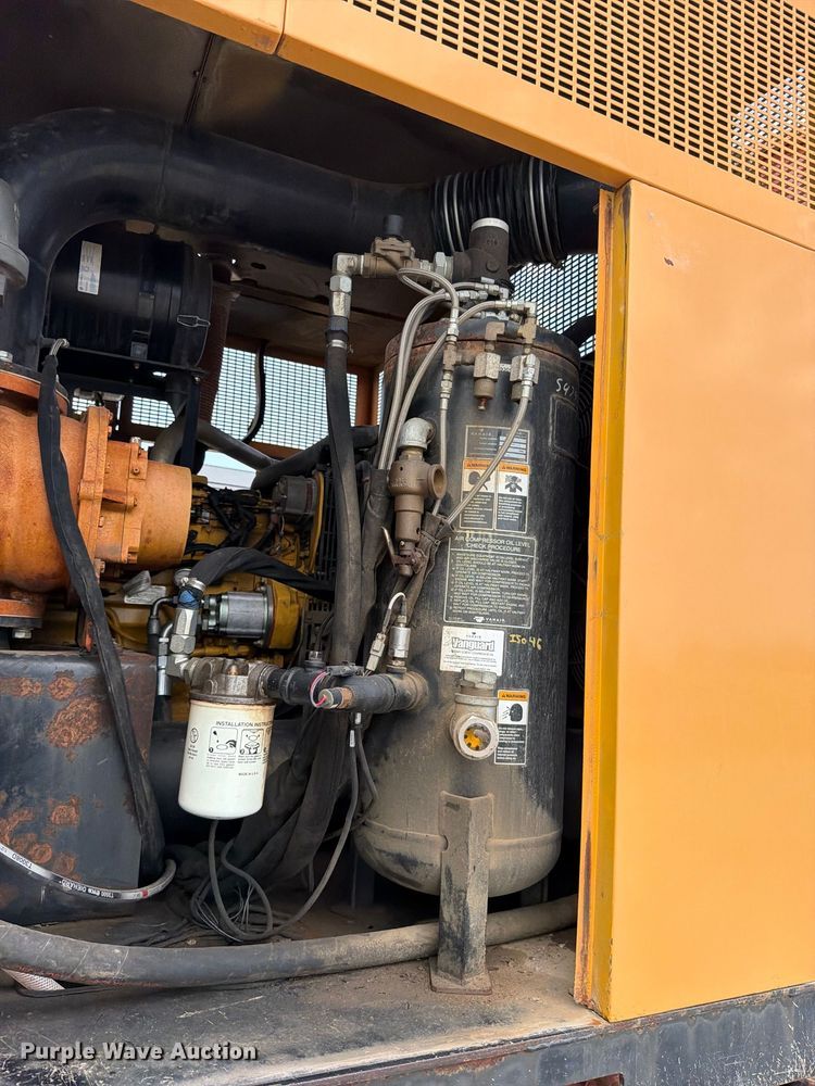image for item EO8759 2013 Freightliner Coronado hydrovac truck