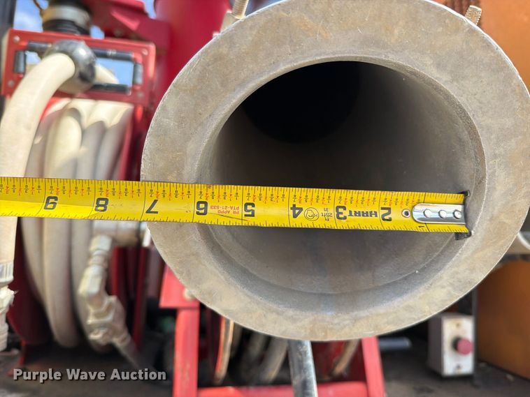 image for item EO8759 2013 Freightliner Coronado hydrovac truck