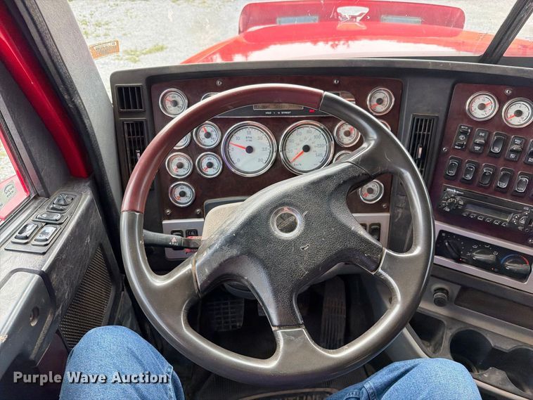 image for item EO8759 2013 Freightliner Coronado hydrovac truck
