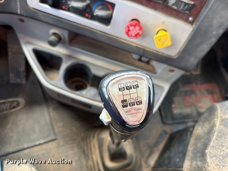 image for item EO8759 2013 Freightliner Coronado hydrovac truck