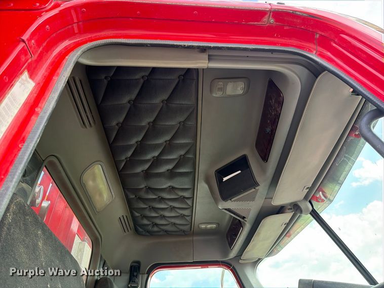 image for item EO8759 2013 Freightliner Coronado hydrovac truck