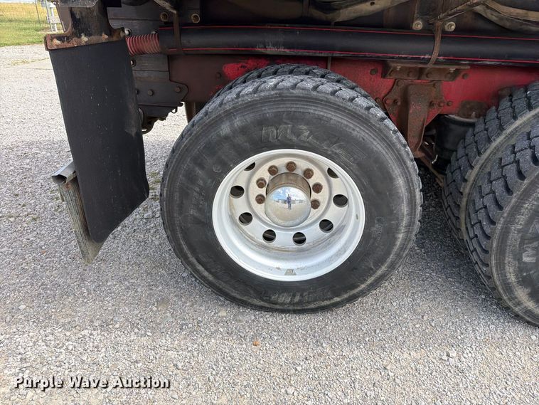 image for item EO8759 2013 Freightliner Coronado hydrovac truck