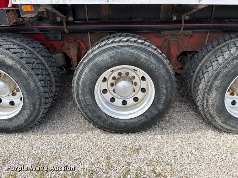 image for item EO8759 2013 Freightliner Coronado hydrovac truck