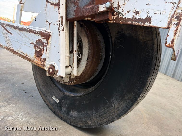 image for item EP7671 2016 Slabach Wheeler Reeler I-85 reel trailer