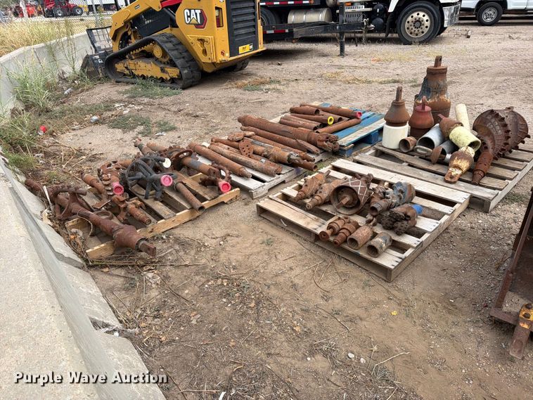image for item EP7683 (5) pallets of boring attachments