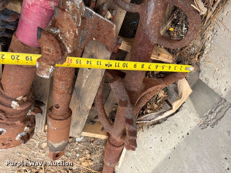 image for item EP7683 (5) pallets of boring attachments