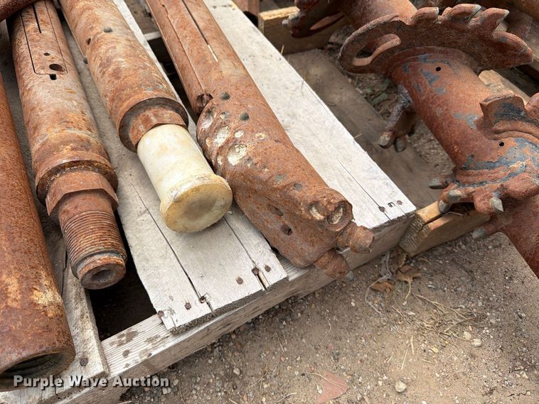 image for item EP7683 (5) pallets of boring attachments