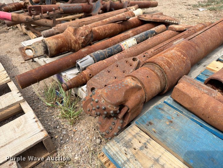 image for item EP7683 (5) pallets of boring attachments