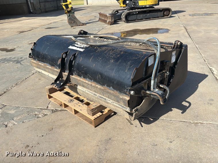 Quick Attach Attachments skid steer sweeper