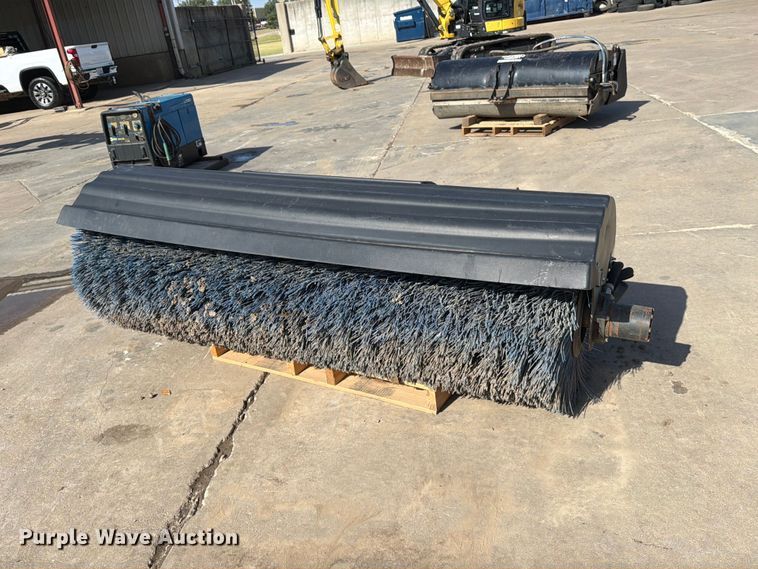 image for item EP7693 Bobcat skid steer sweeper