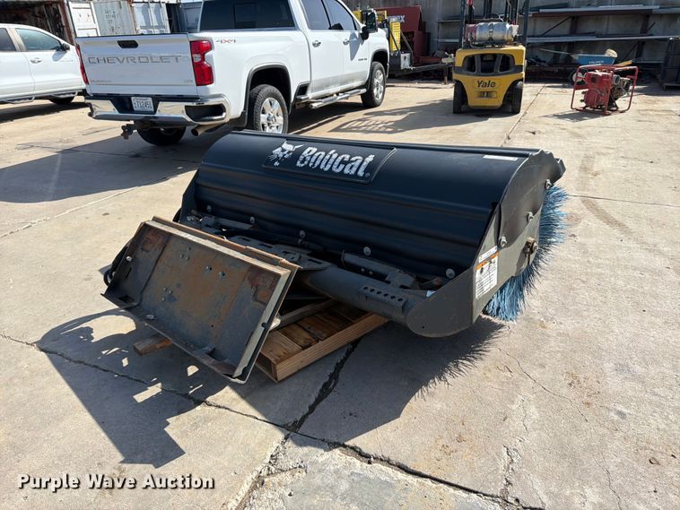 image for item EP7693 Bobcat skid steer sweeper