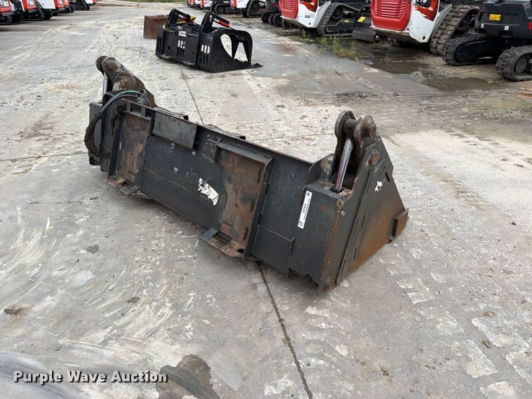 image for item EP7870 2016 Bobcat Combo BKT 74 4-in-1 bucket