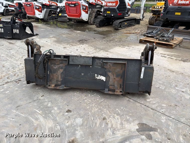 image for item EP7870 2016 Bobcat Combo BKT 74 4-in-1 bucket