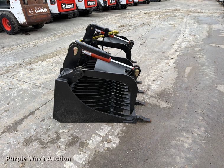 image for item EP7871 Skid steer grapple bucket