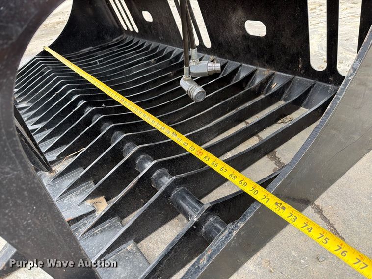 image for item EP7871 Skid steer grapple bucket