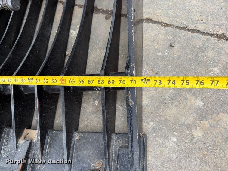 image for item EP7871 Skid steer grapple bucket