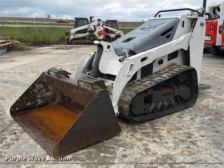 image for item EP7873 2015 Bobcat MT55 compact utility loader