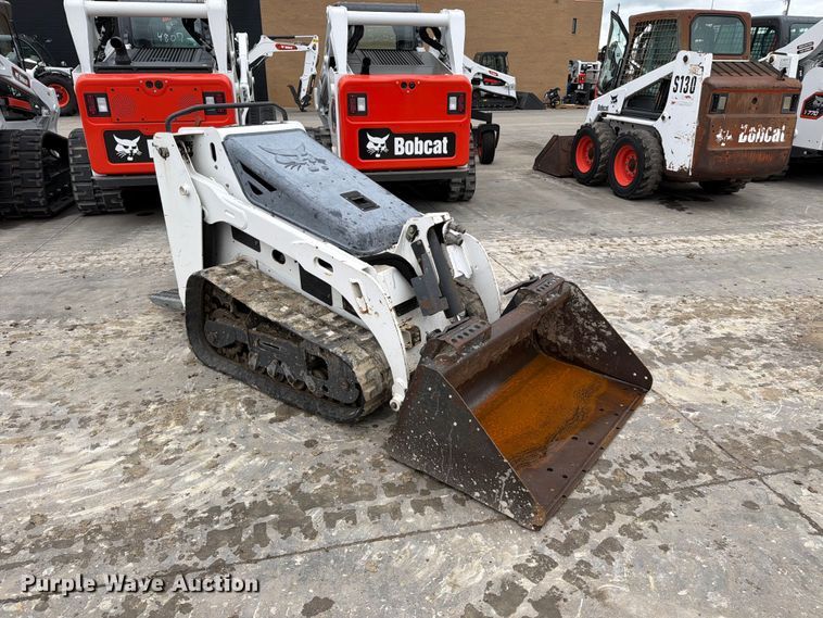 image for item EP7873 2015 Bobcat MT55 compact utility loader