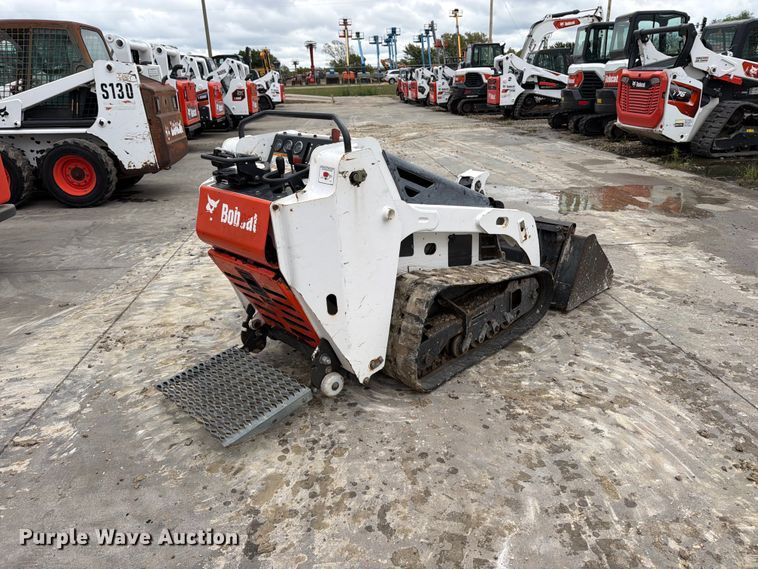 image for item EP7873 2015 Bobcat MT55 compact utility loader