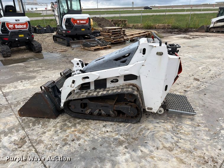 image for item EP7873 2015 Bobcat MT55 compact utility loader