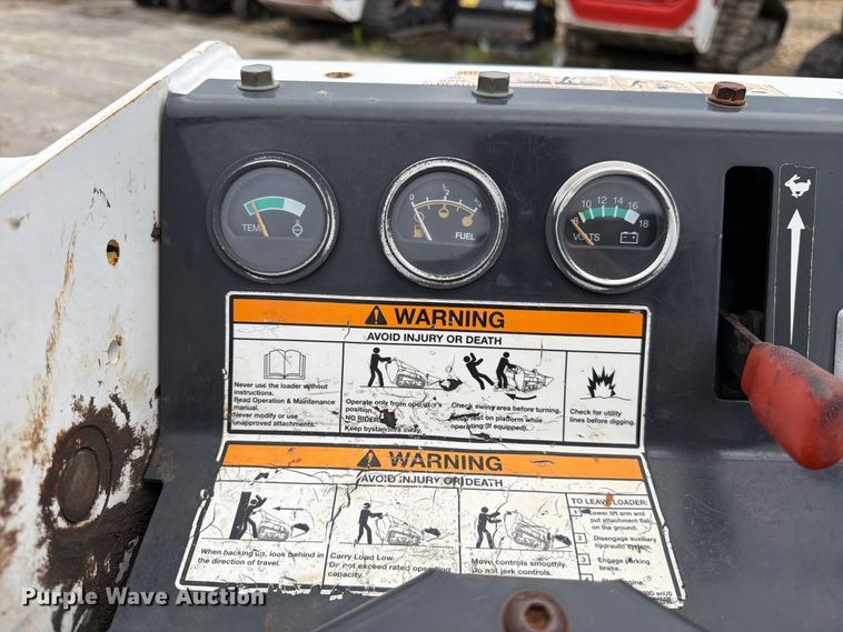 image for item EP7873 2015 Bobcat MT55 compact utility loader