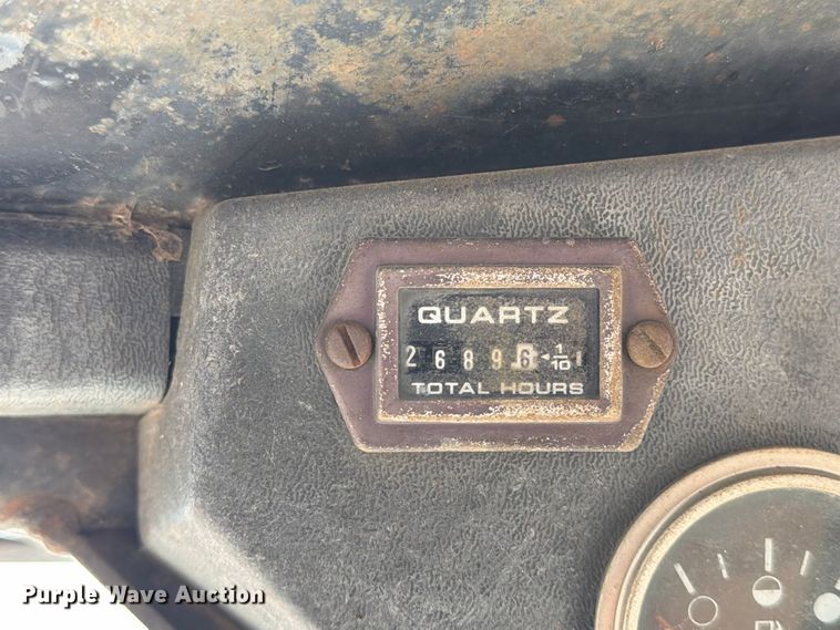 image for item EP7875 1994 Bobcat 853 skid steer loader